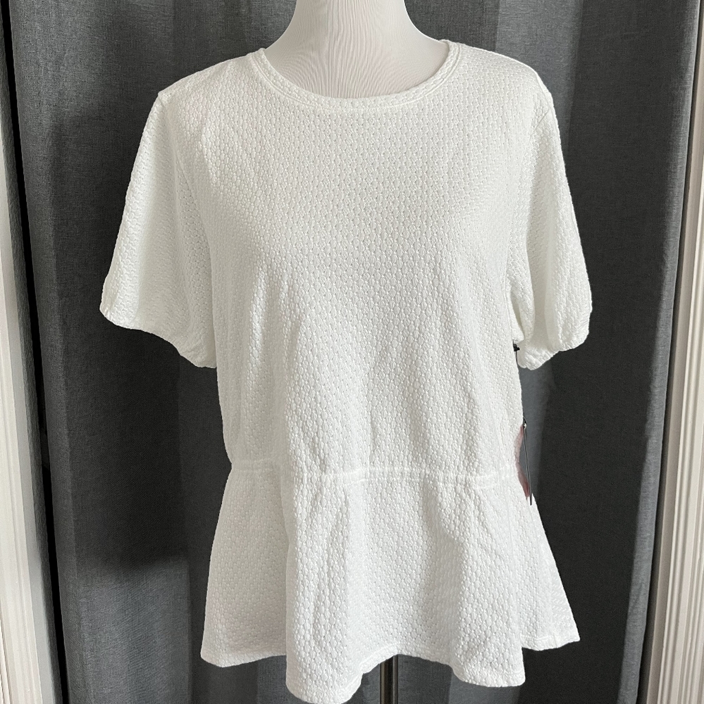 Brand new Vince Camuto ivory pique peplum top XL